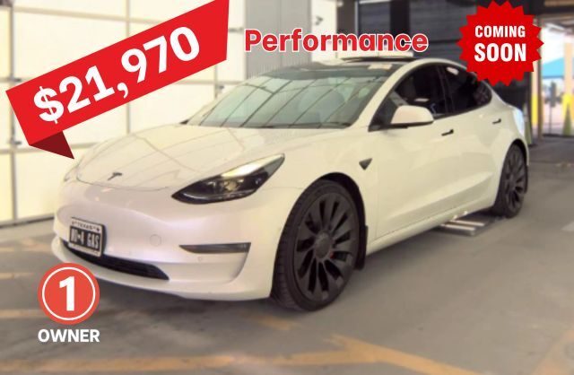 2022 TESLA Model 3