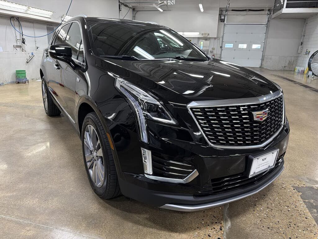 2025 CADILLAC XT5