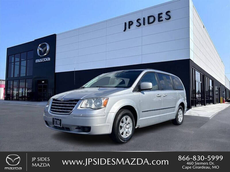 2010 CHRYSLER Town and Country