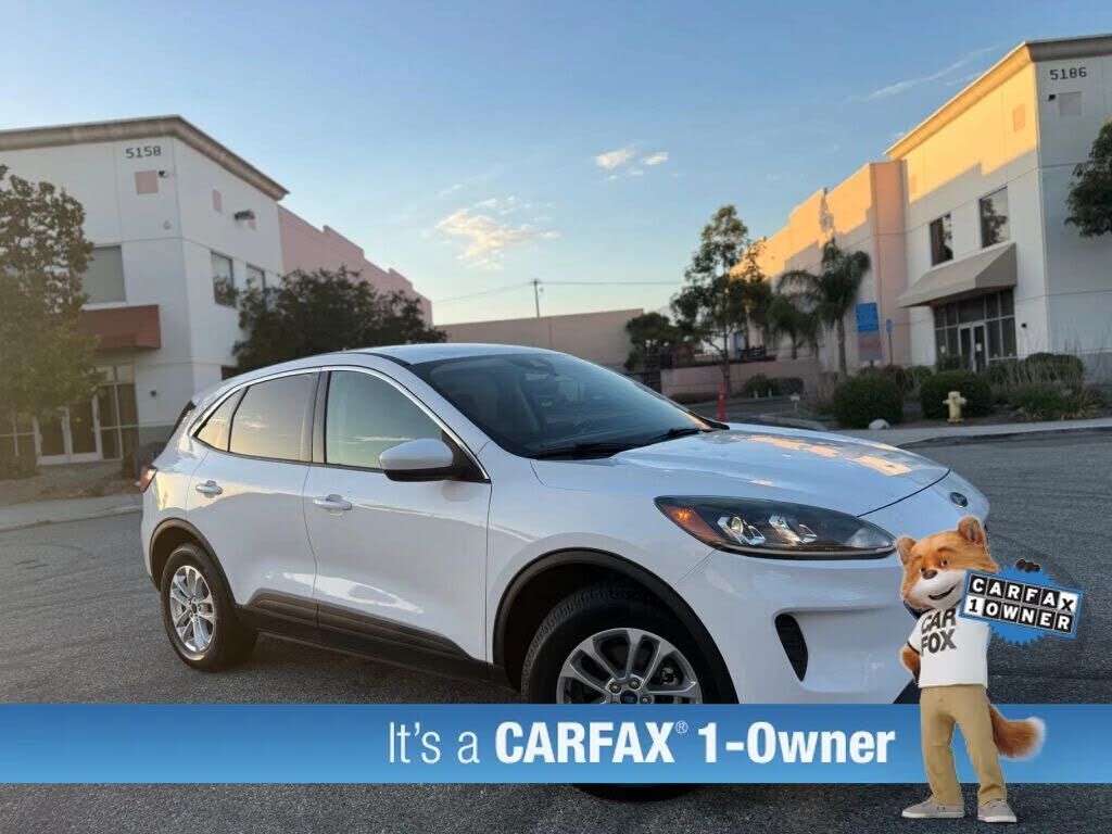 2020 FORD Escape