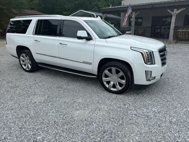2017 CADILLAC Escalade ESV