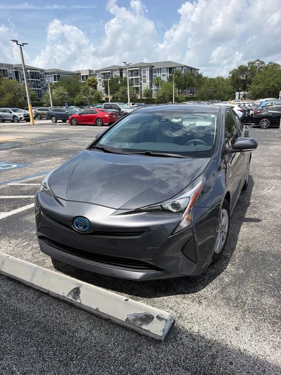 2017 TOYOTA PRIUS