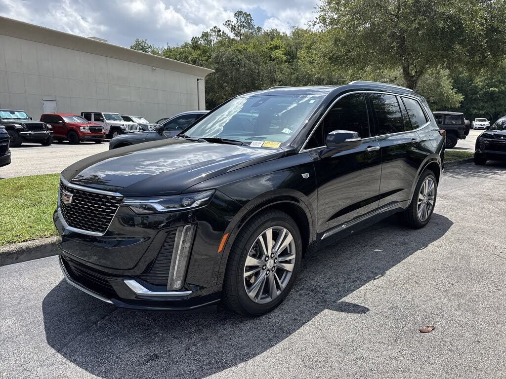 2024 CADILLAC XT6
