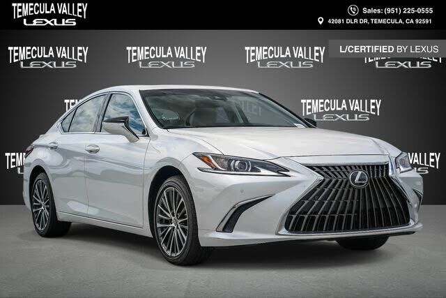 2025 LEXUS ES
