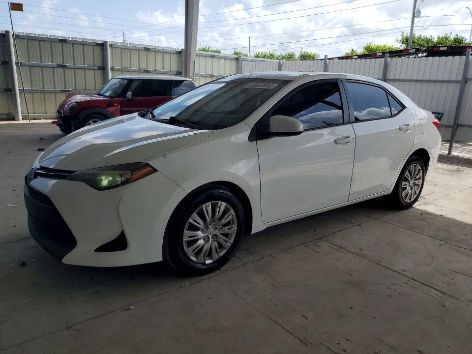 2017 TOYOTA Corolla
