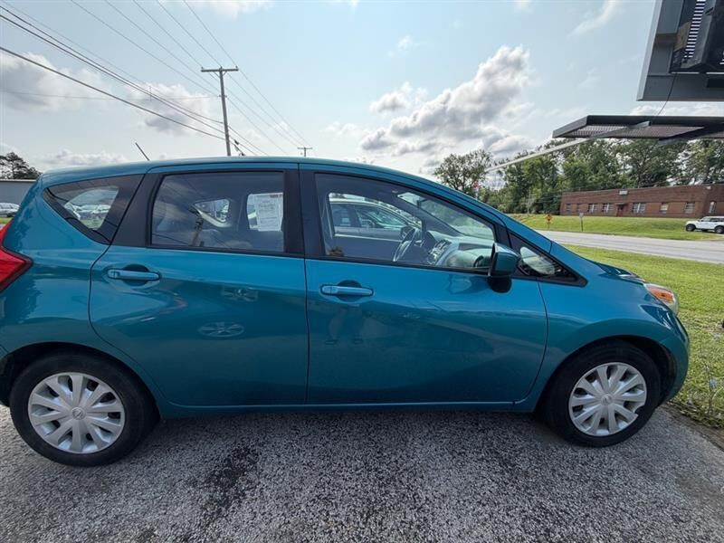 2016 NISSAN Versa