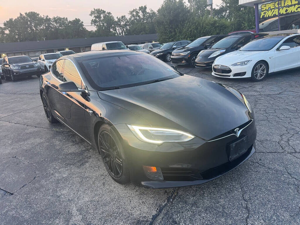 2017 TESLA Model S