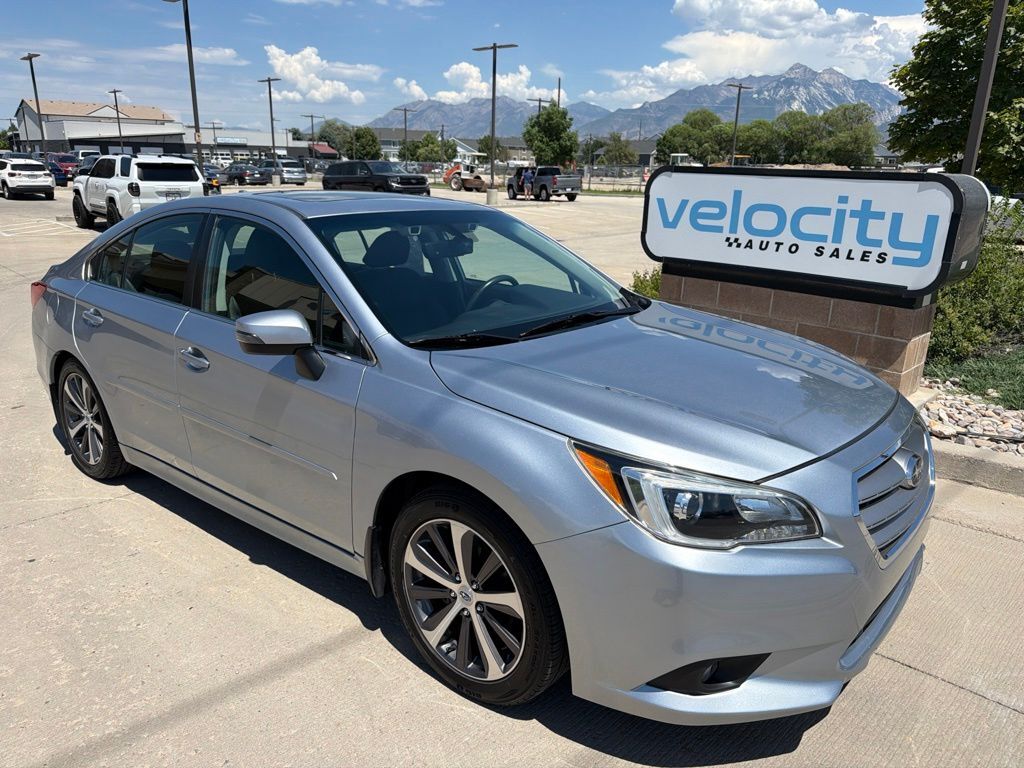 2017 SUBARU Legacy
