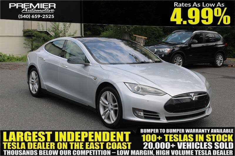 2015 TESLA Model S