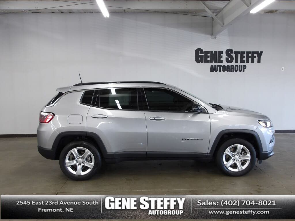 2023 JEEP Compass