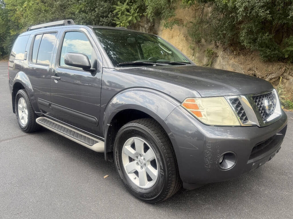 2011 NISSAN Pathfinder