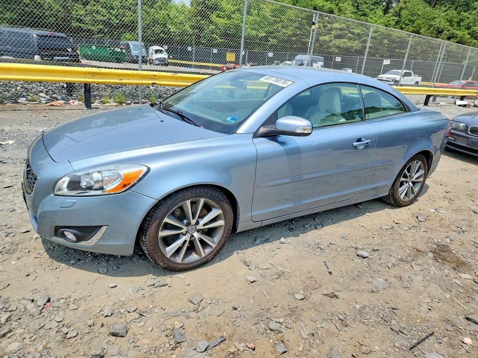 2013 VOLVO C70