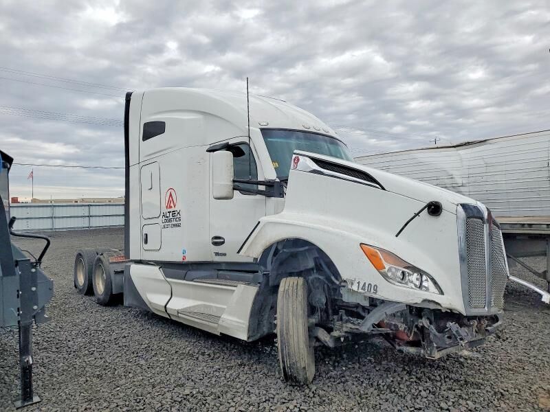 2025 KENWORTH T680