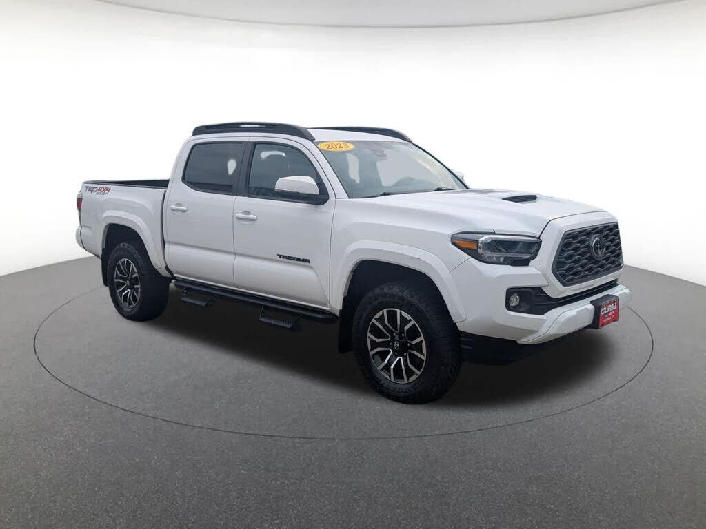 2023 TOYOTA Tacoma