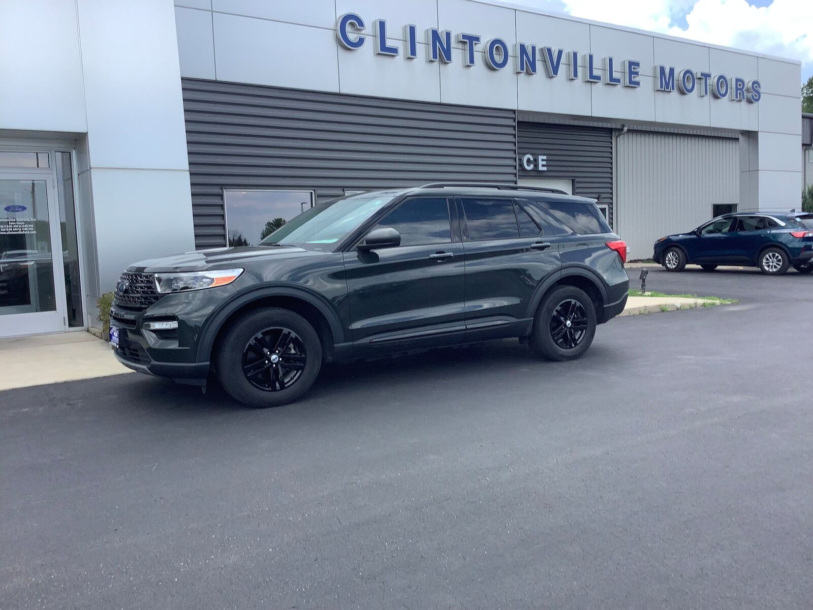 2023 FORD Explorer