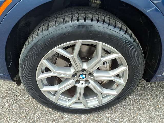 2022 BMW X7