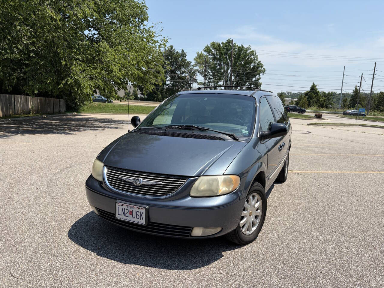 2001 CHRYSLER Town and Country