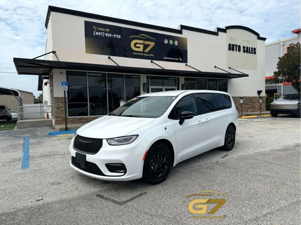 2024 CHRYSLER Pacifica