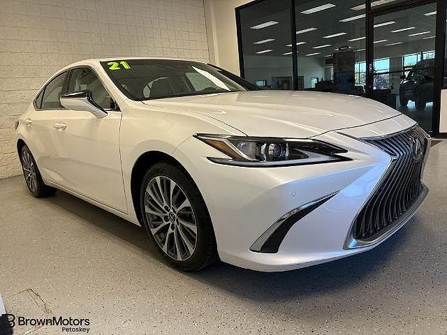 2021 LEXUS ES