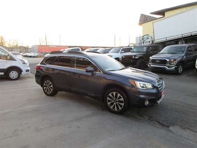 2017 SUBARU Outback
