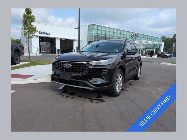 2024 FORD Escape