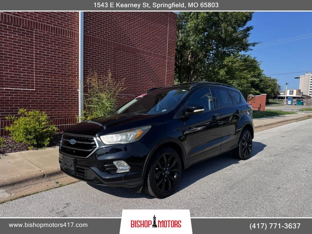 2017 FORD Escape