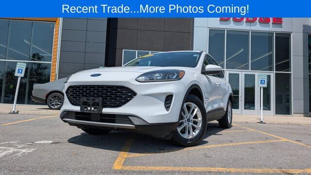 2020 FORD Escape