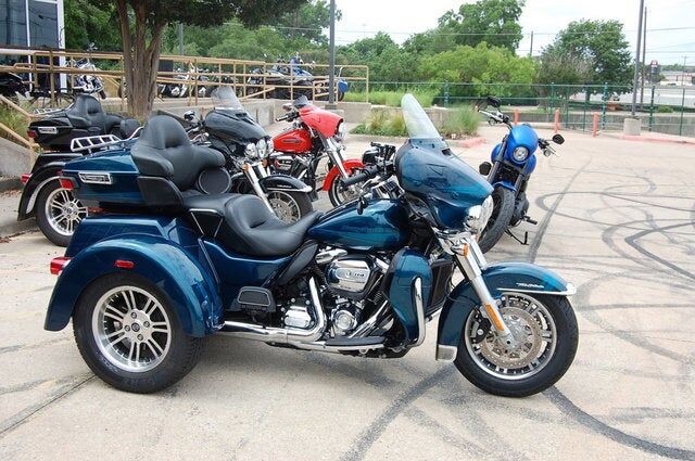 2020 HARLEY DAVIDSON FLHTCUTG / Tri Glide Ultra