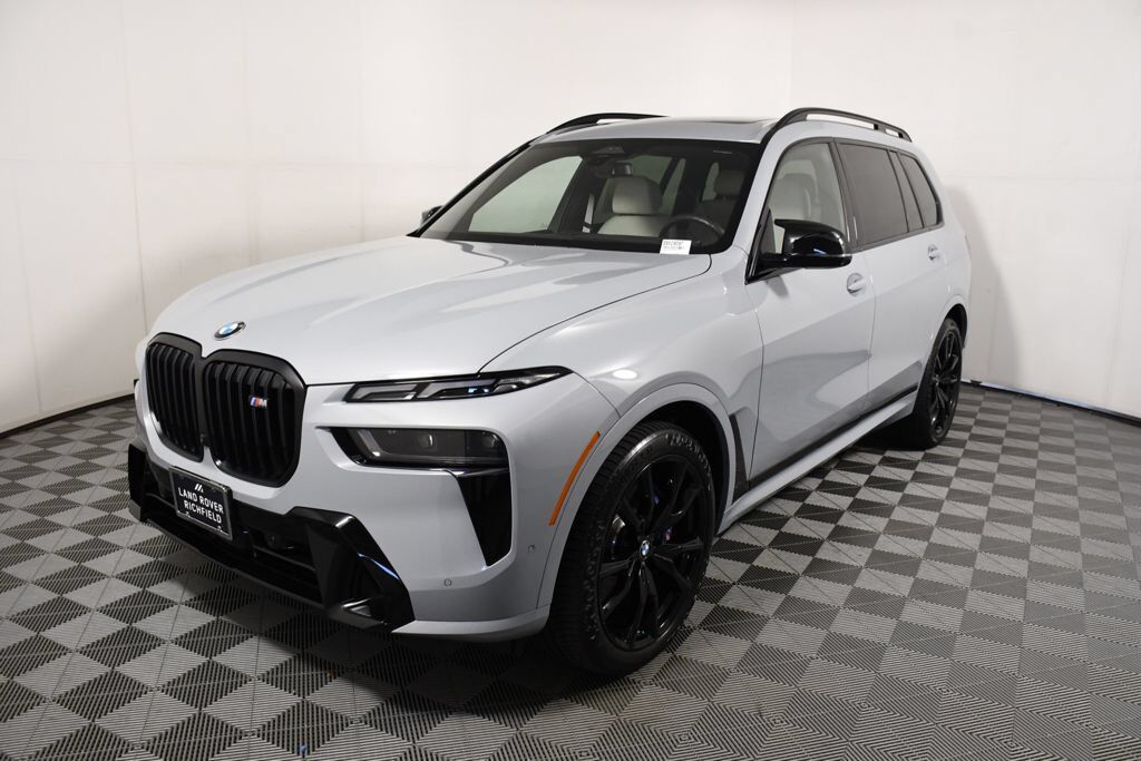 2025 BMW X7