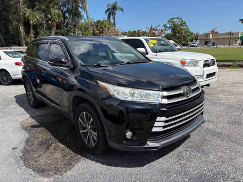 2017 TOYOTA Highlander