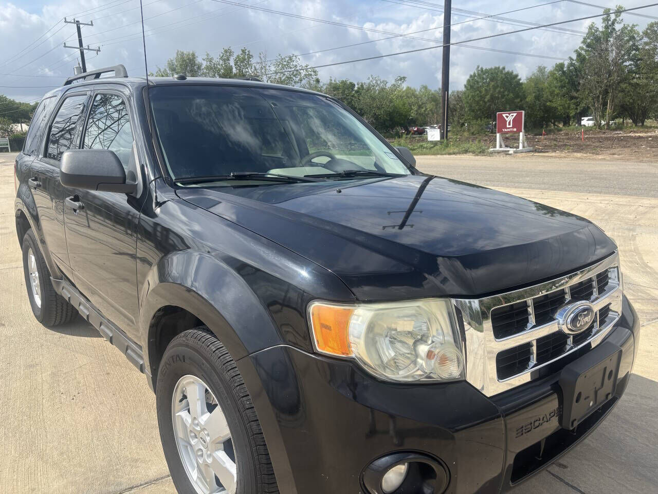 2010 FORD Escape