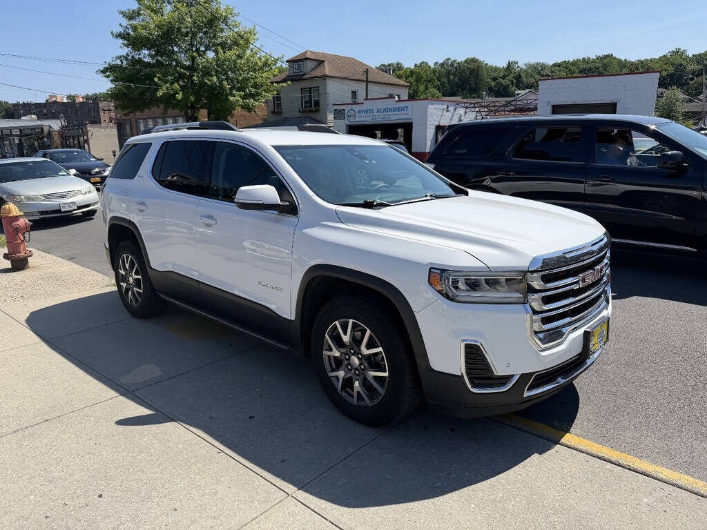 2023 GMC Acadia