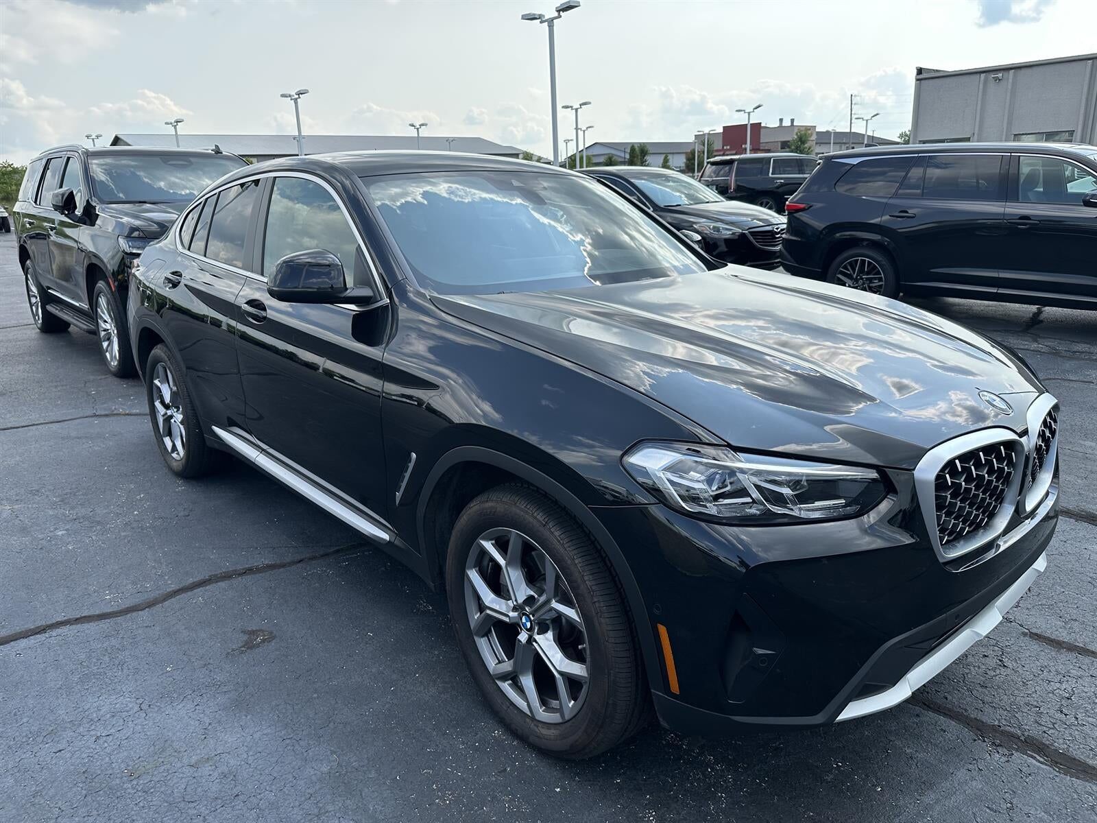 2025 BMW X4