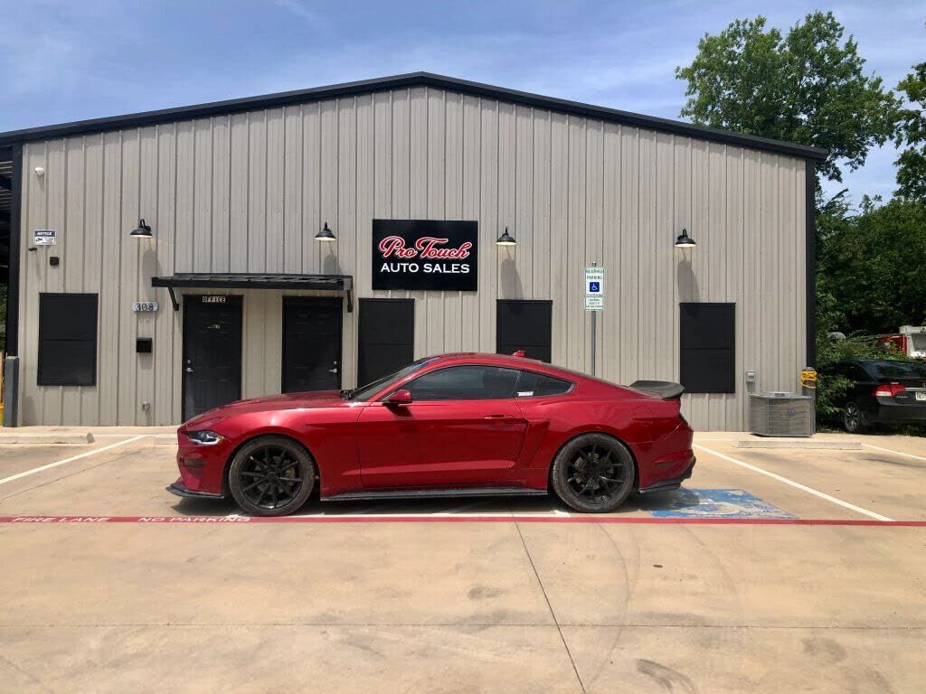 2020 FORD Mustang