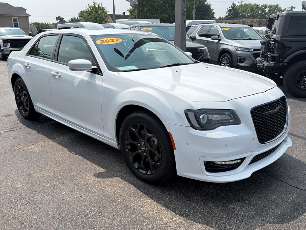 2022 CHRYSLER 300