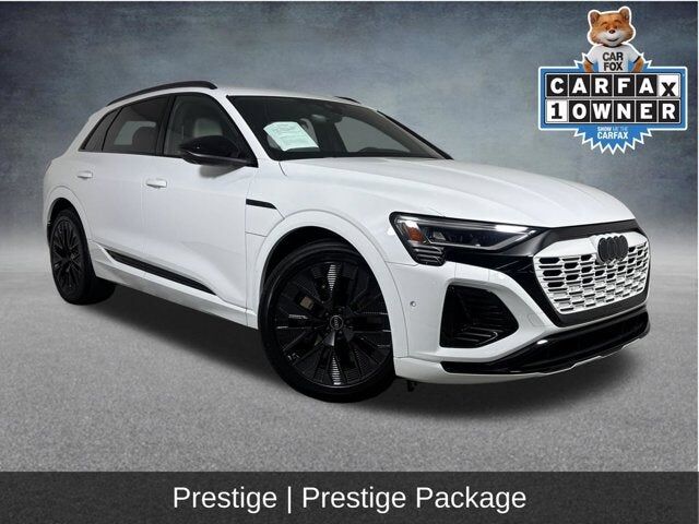 2024 AUDI Q8