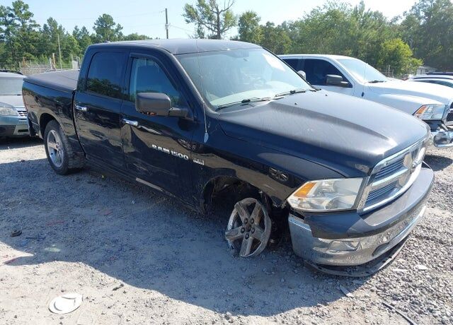 2012 DODGE Ram