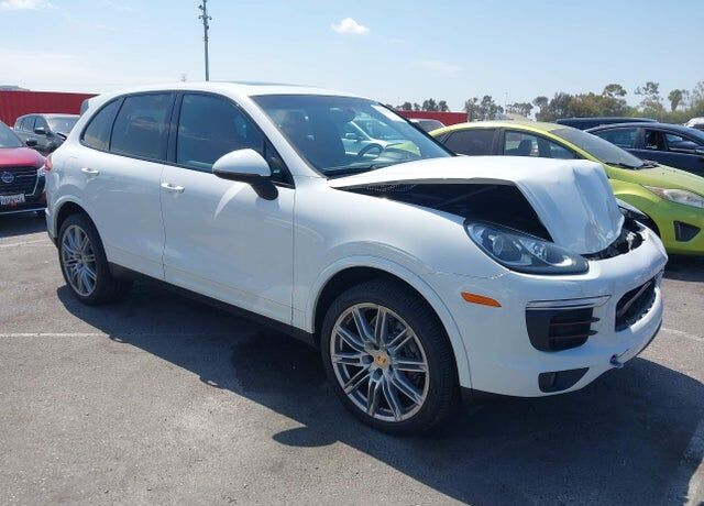 2018 PORSCHE Cayenne