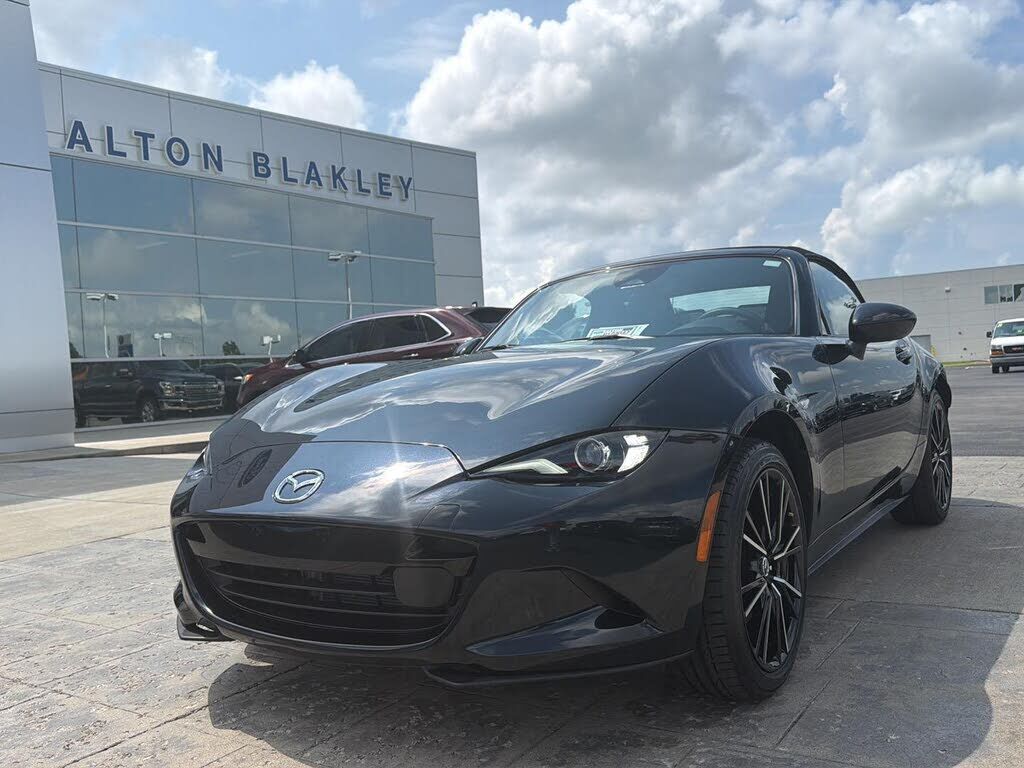 2025 MAZDA MX-5