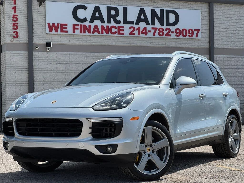 2016 PORSCHE Cayenne