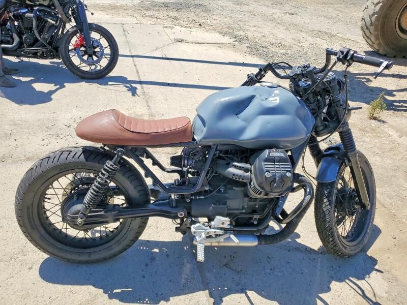 2017 MOTO GUZZI V7 III Anniversario