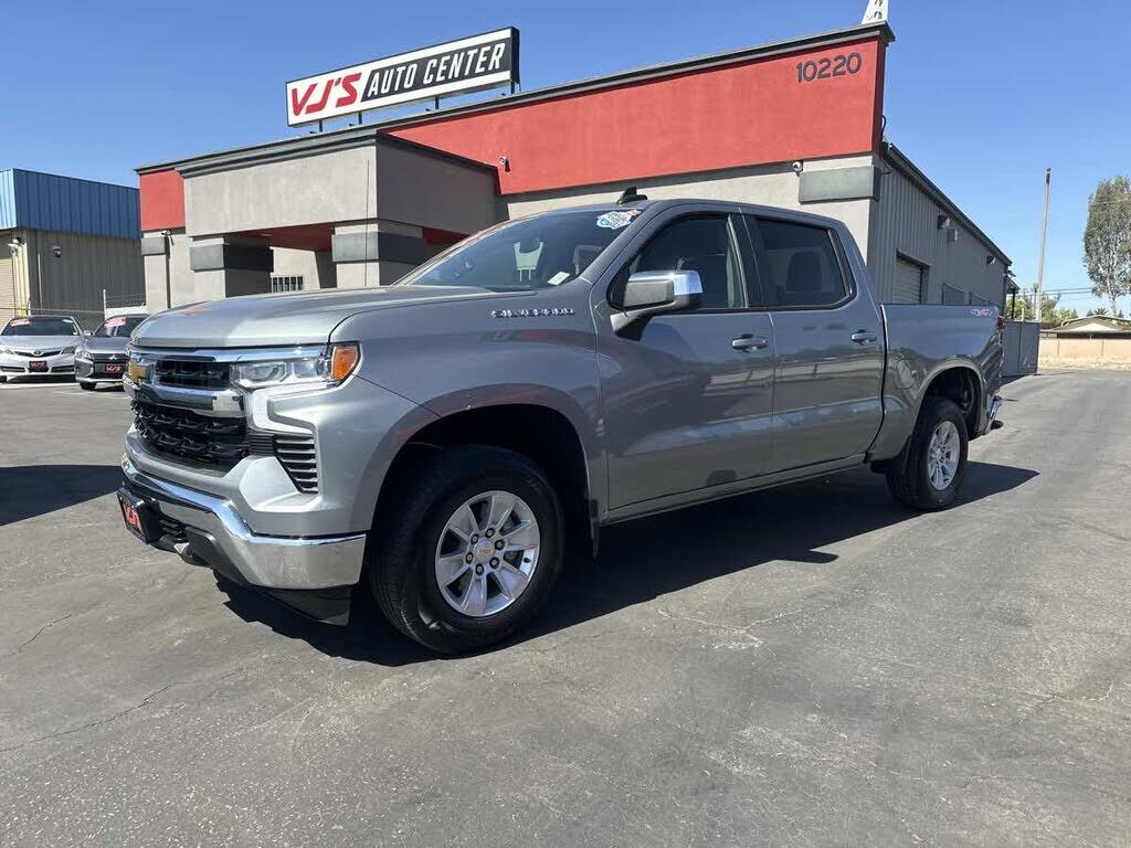 2025 CHEVROLET Silverado