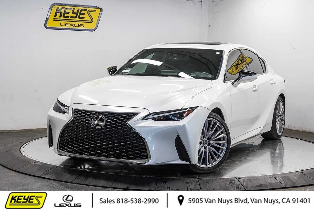 2023 LEXUS IS