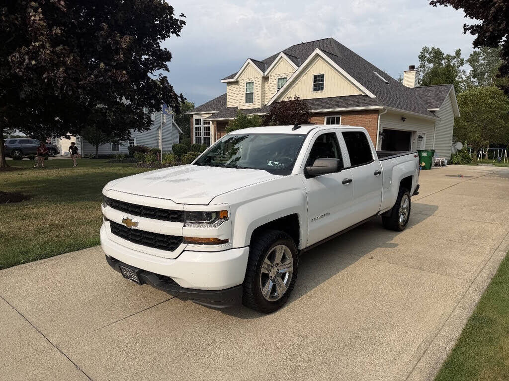 2018 CHEVROLET Silverado