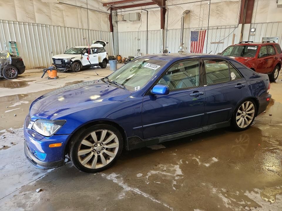 2002 LEXUS IS