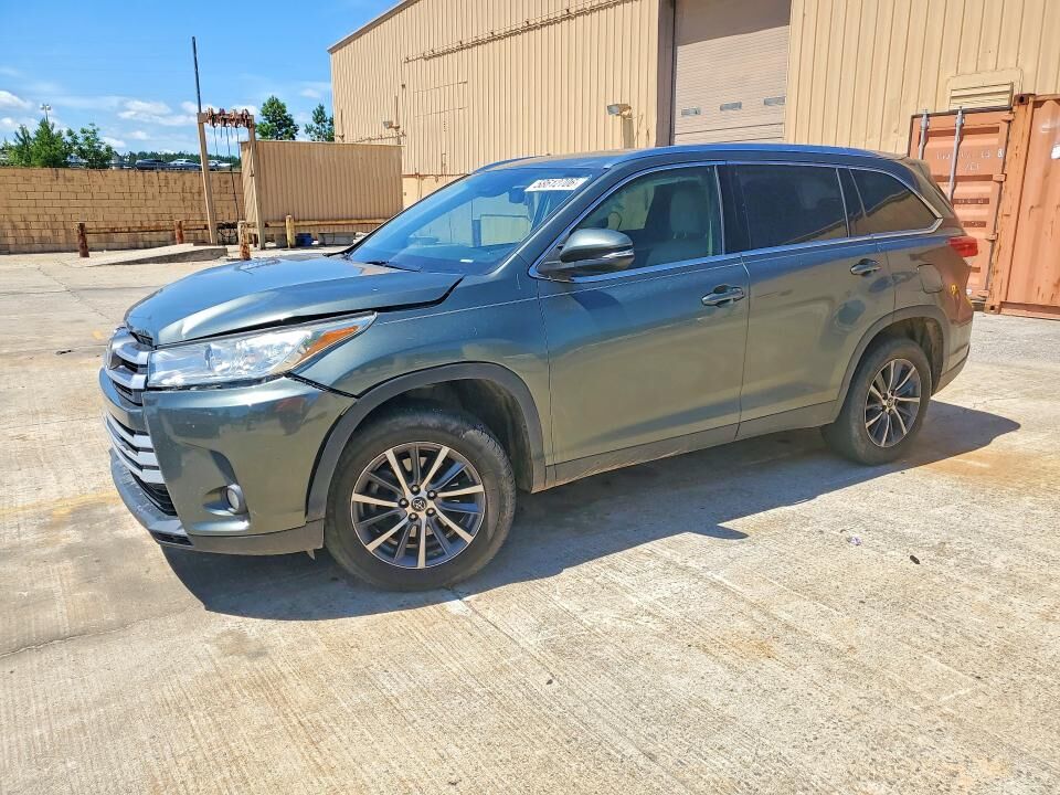 2019 TOYOTA Highlander