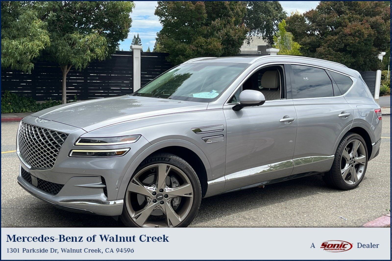 2023 GENESIS GV80
