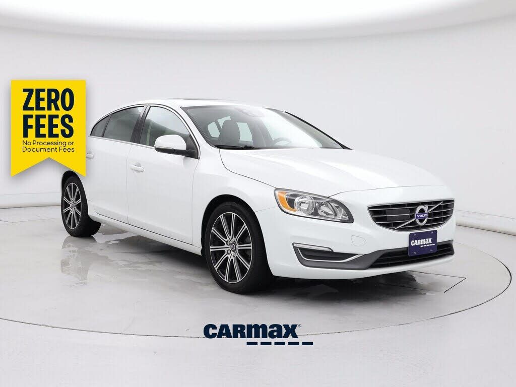 2017 VOLVO S60