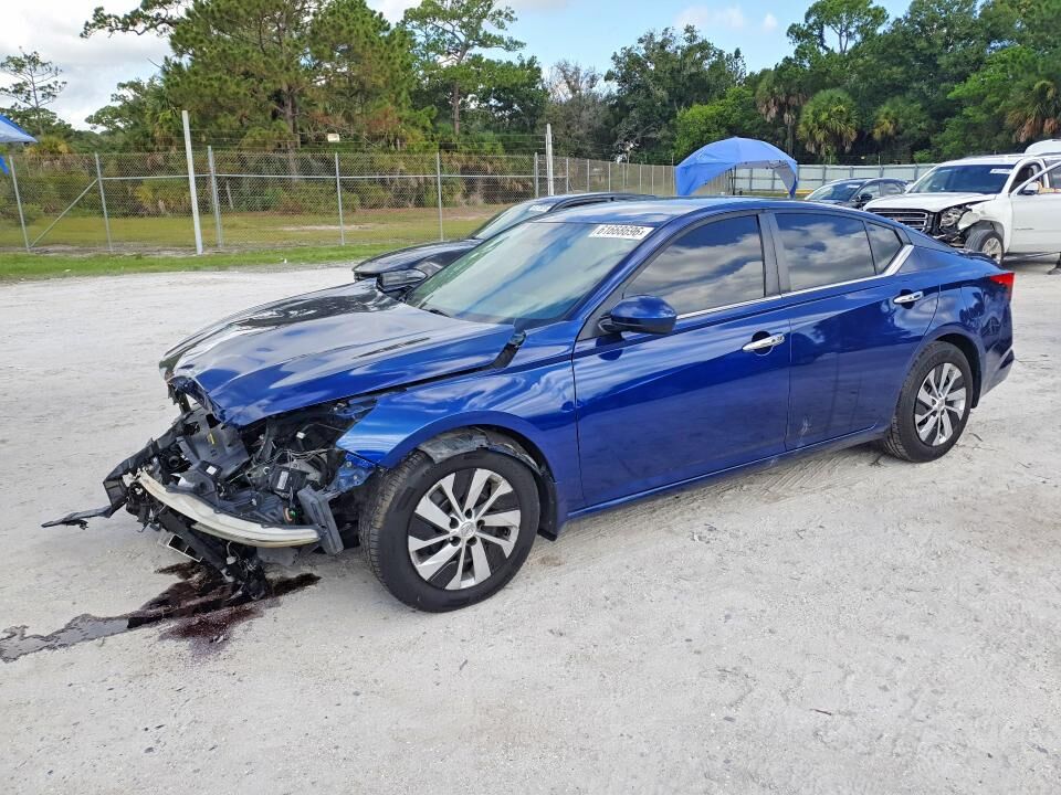 2019 NISSAN Altima