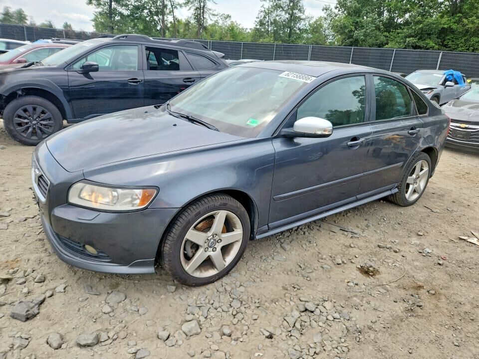 2010 VOLVO S40